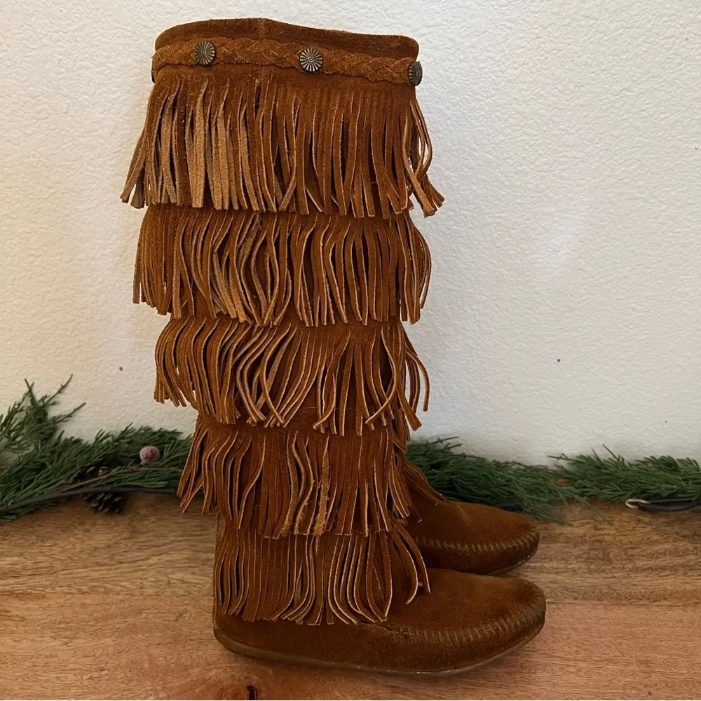 Minnetonka 5 Layer Fringed Brown Leather Tall Moccasin Boots Size 5